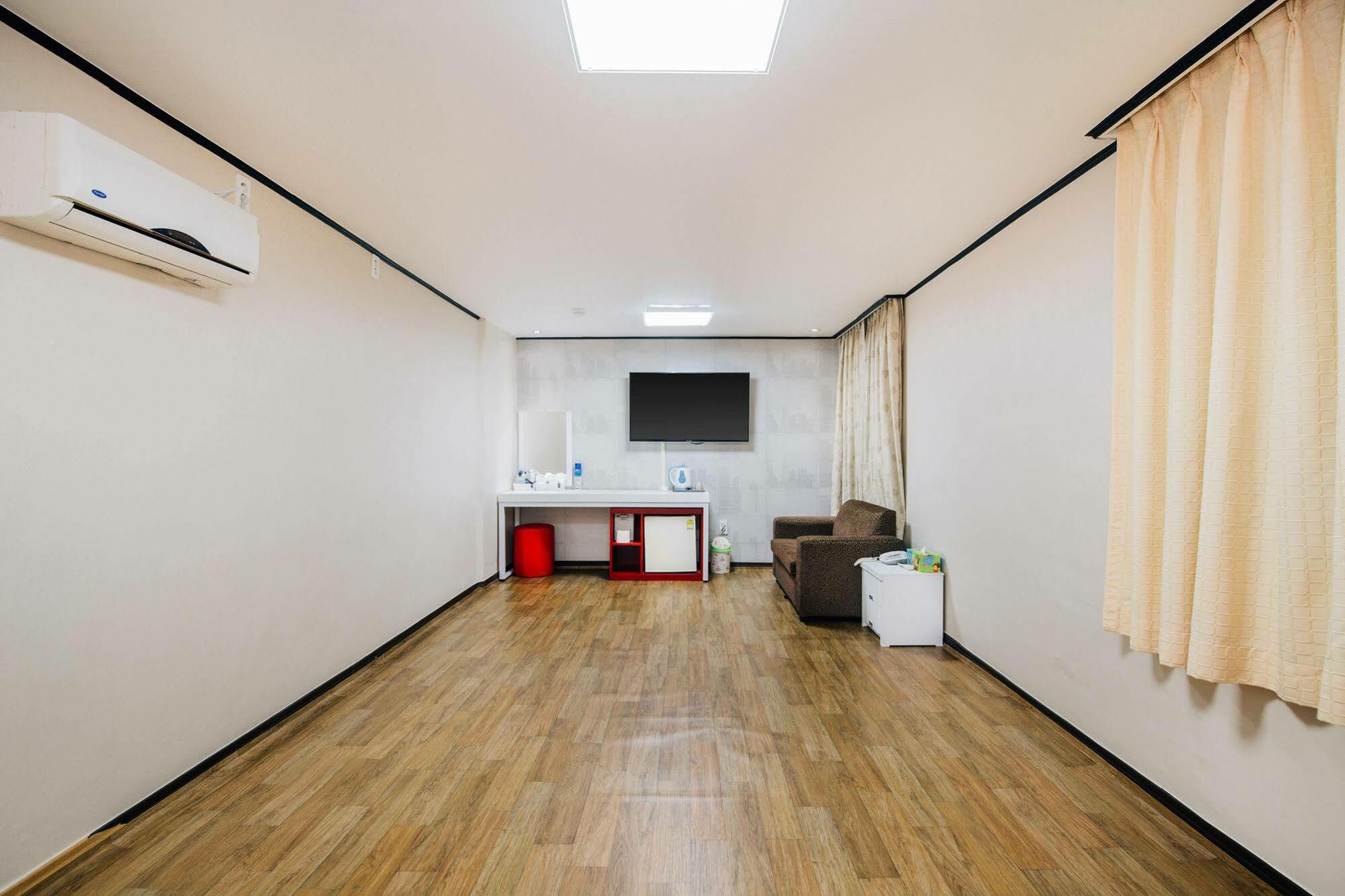 Oakra Hotel 済州市 エクステリア 写真